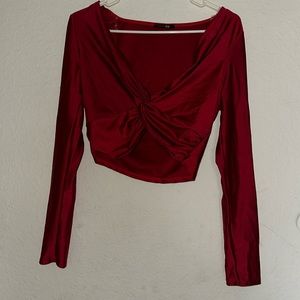 I think this is a size L not to sure but bought it at the mall